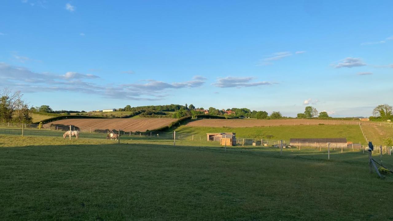 King Richard'S Luxury Lodge - Sleeps Up To 8 ,Dog Friendly ,Near Sherwood Forest At Fairview Farm In Nottingham Set In 88 Acres And Great For Groups,Family Gatherings,Corporate Events Luaran gambar