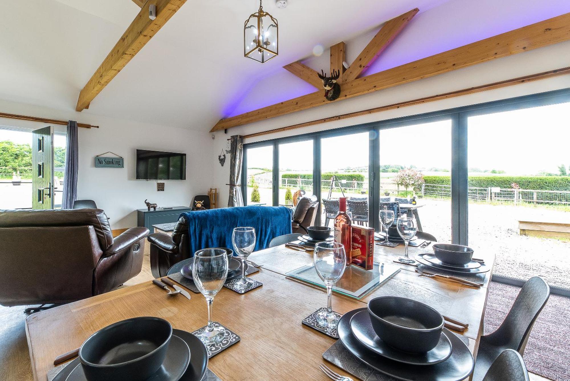 King Richard'S Luxury Lodge - Sleeps Up To 8 ,Dog Friendly ,Near Sherwood Forest At Fairview Farm In Nottingham Set In 88 Acres And Great For Groups,Family Gatherings,Corporate Events Luaran gambar